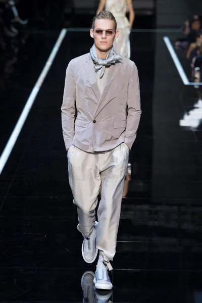 Look 20